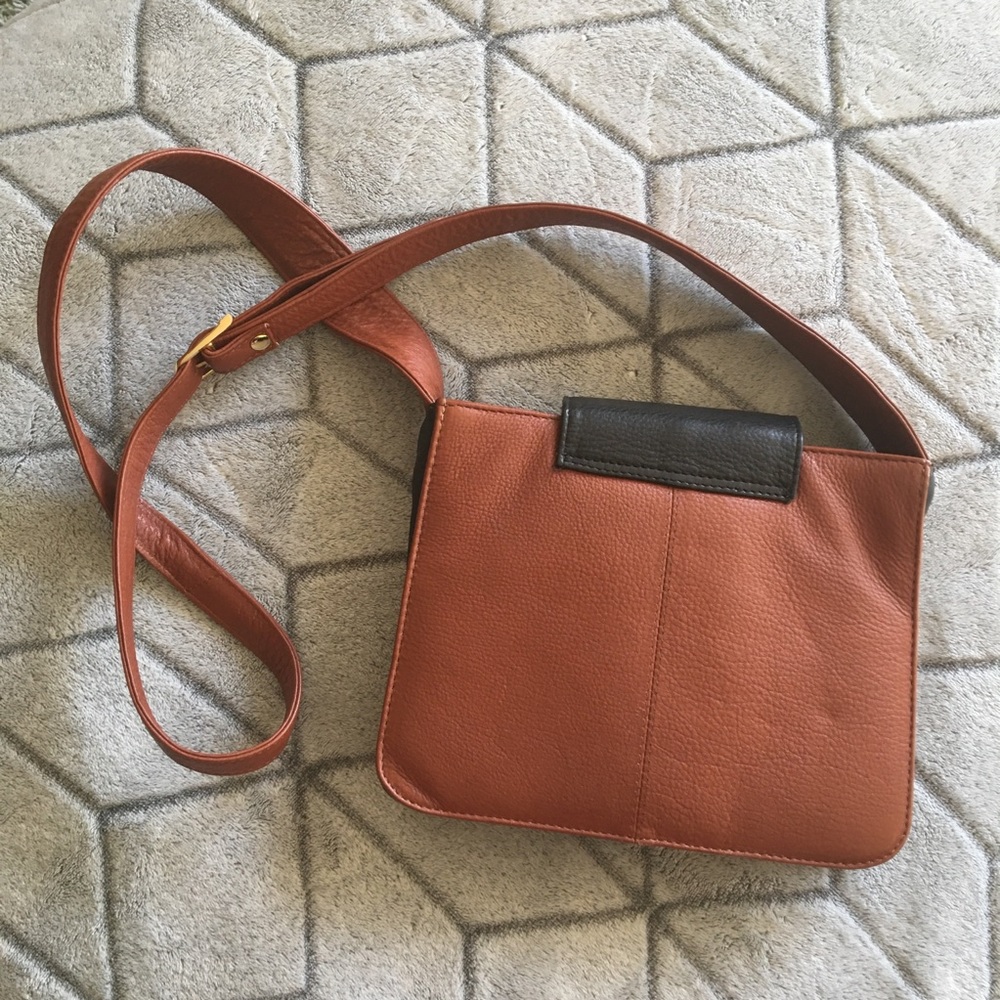 Vintage Leather Color Block Crossbody - Picture 3 of 6